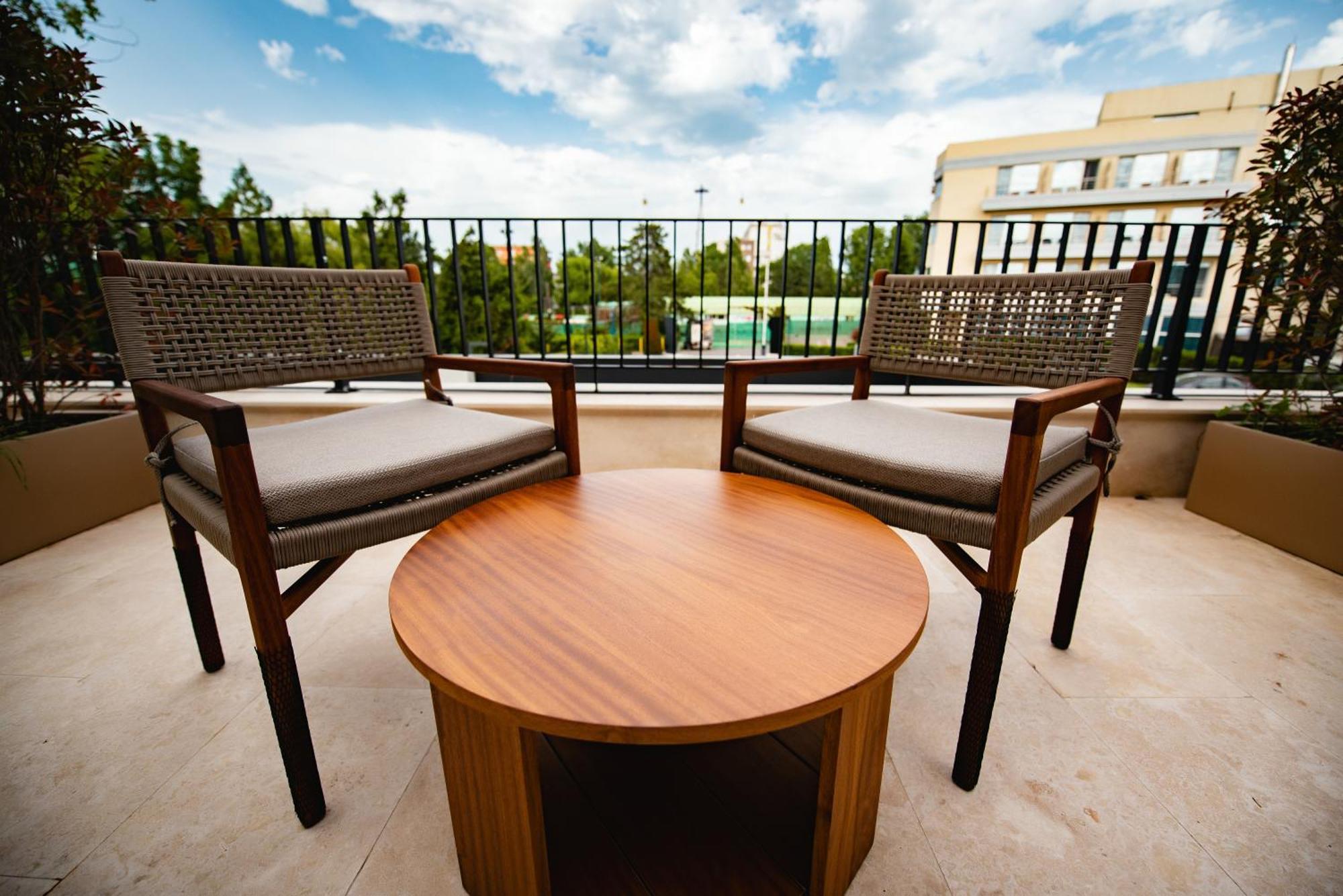 Belinda Hotel Mamaia Adults Only ภายนอก รูปภาพ