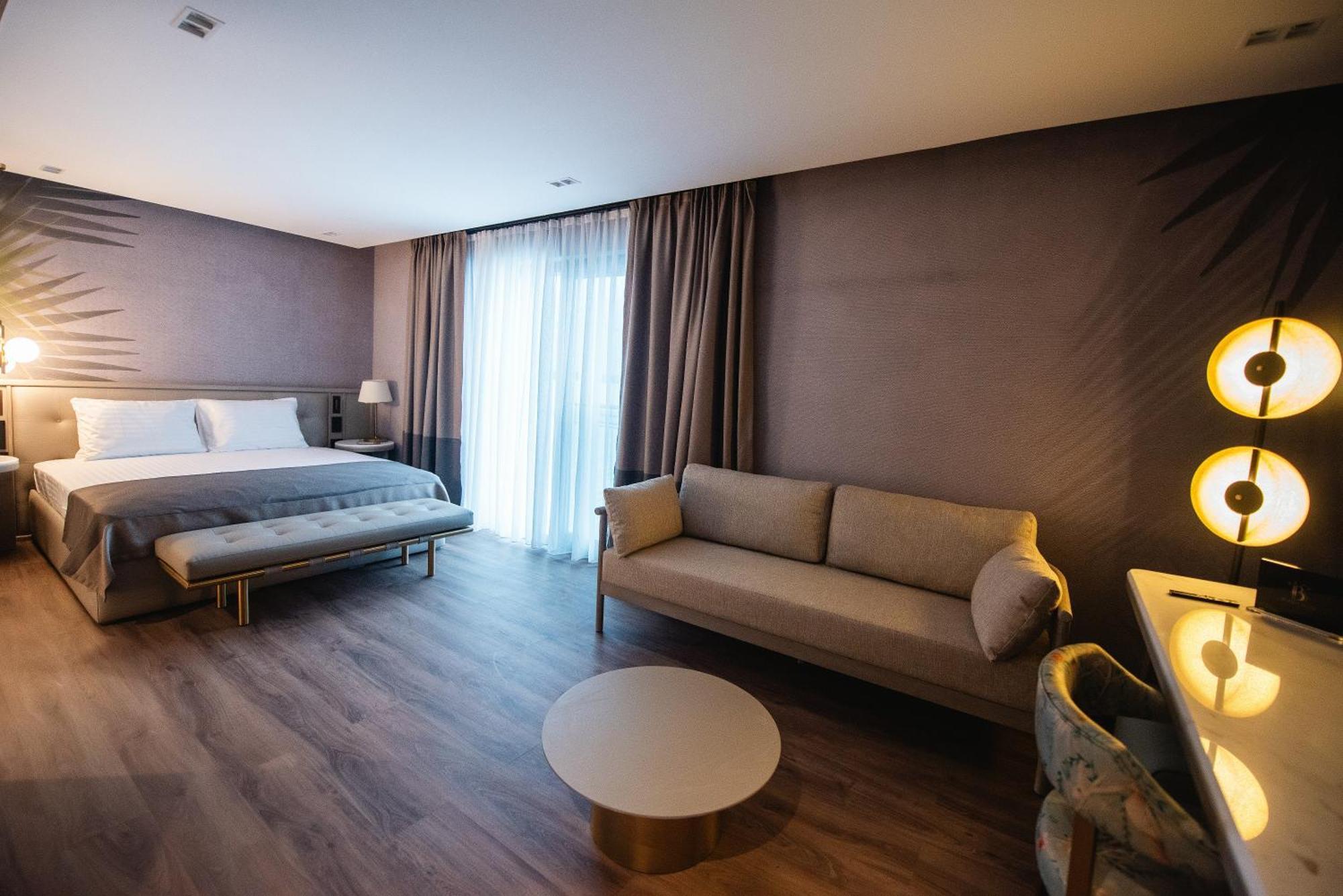 Belinda Hotel Mamaia Adults Only ภายนอก รูปภาพ