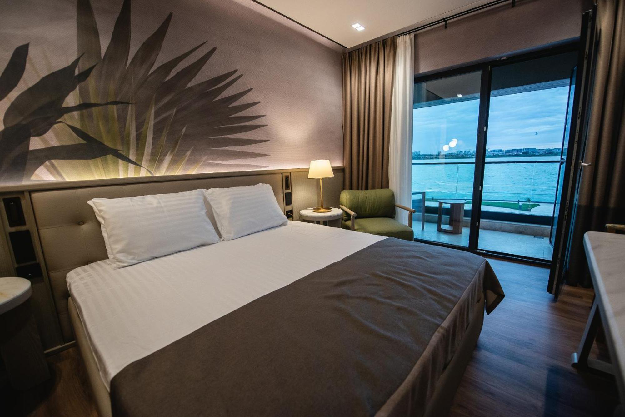 Belinda Hotel Mamaia Adults Only ภายนอก รูปภาพ